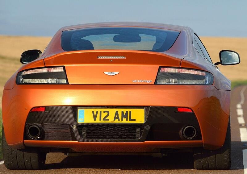 Aston Martin V8 Vantage (2005-20) (5)