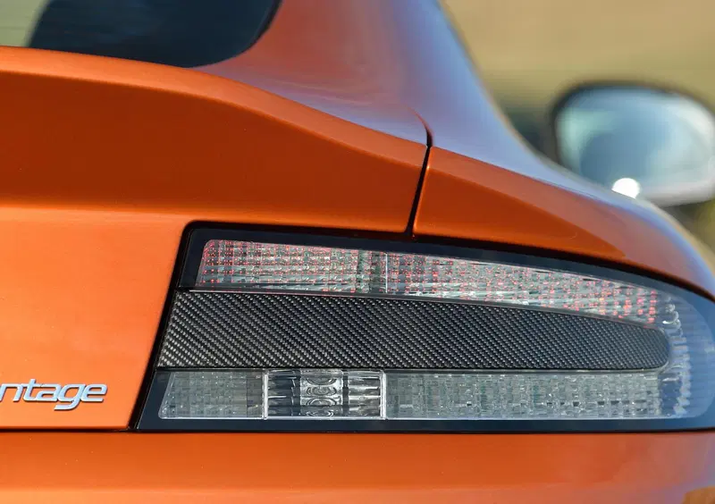Aston Martin V8 Vantage (2005-20) (18)