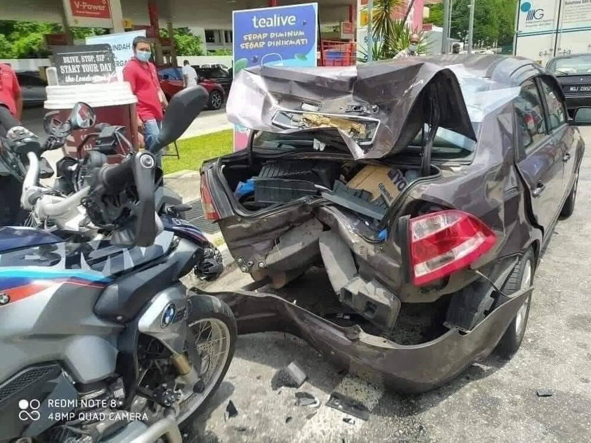 BMW GS vs auto: quando due ruote sono meglio di quattro [FOTOGALLERY]