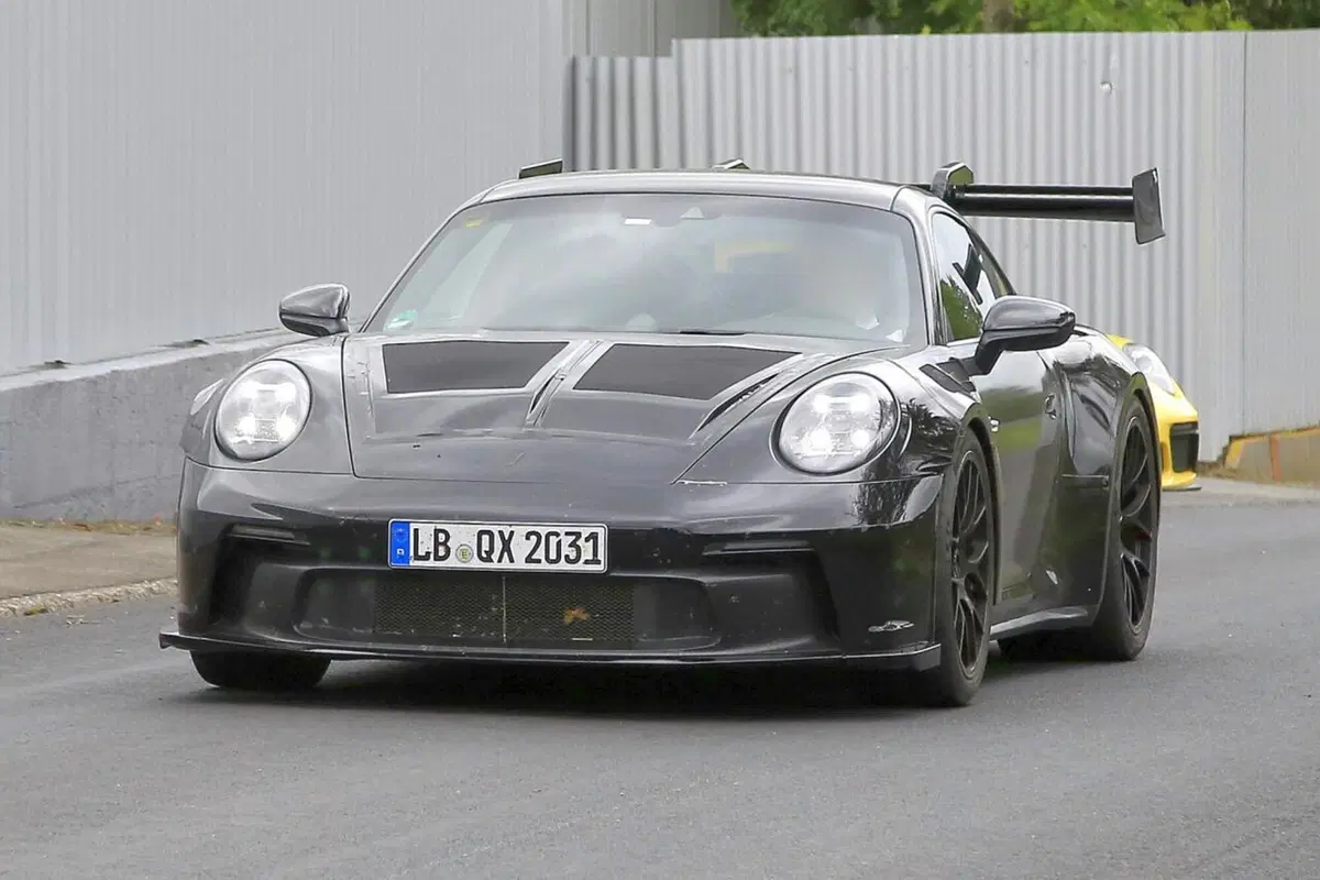 Porsche 911 GT3 RS 2021: eccola in azione in gran segreto (2)