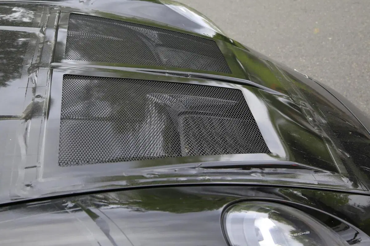 Porsche 911 GT3 RS 2021: eccola in azione in gran segreto (13)