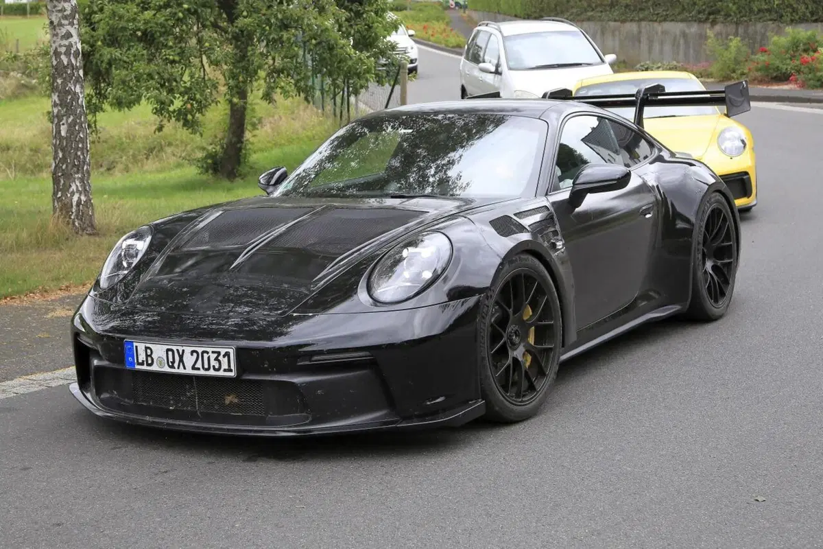 Porsche 911 GT3 RS 2021: eccola in azione in gran segreto (17)