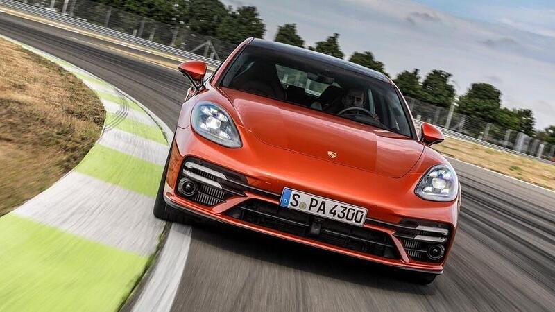 Porsche Panamera: facelift e pi&ugrave; potenza 