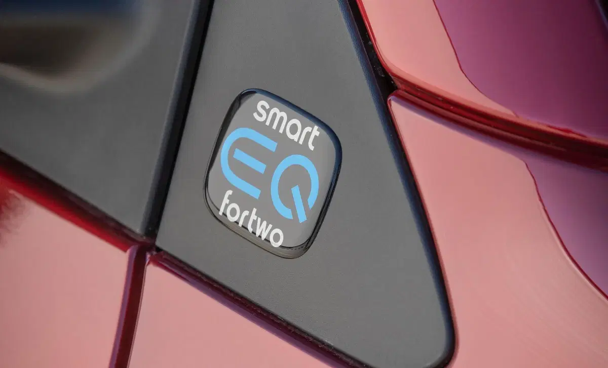 smart Fortwo Cabrio Cabrio eq Passion 4,6kW (24)