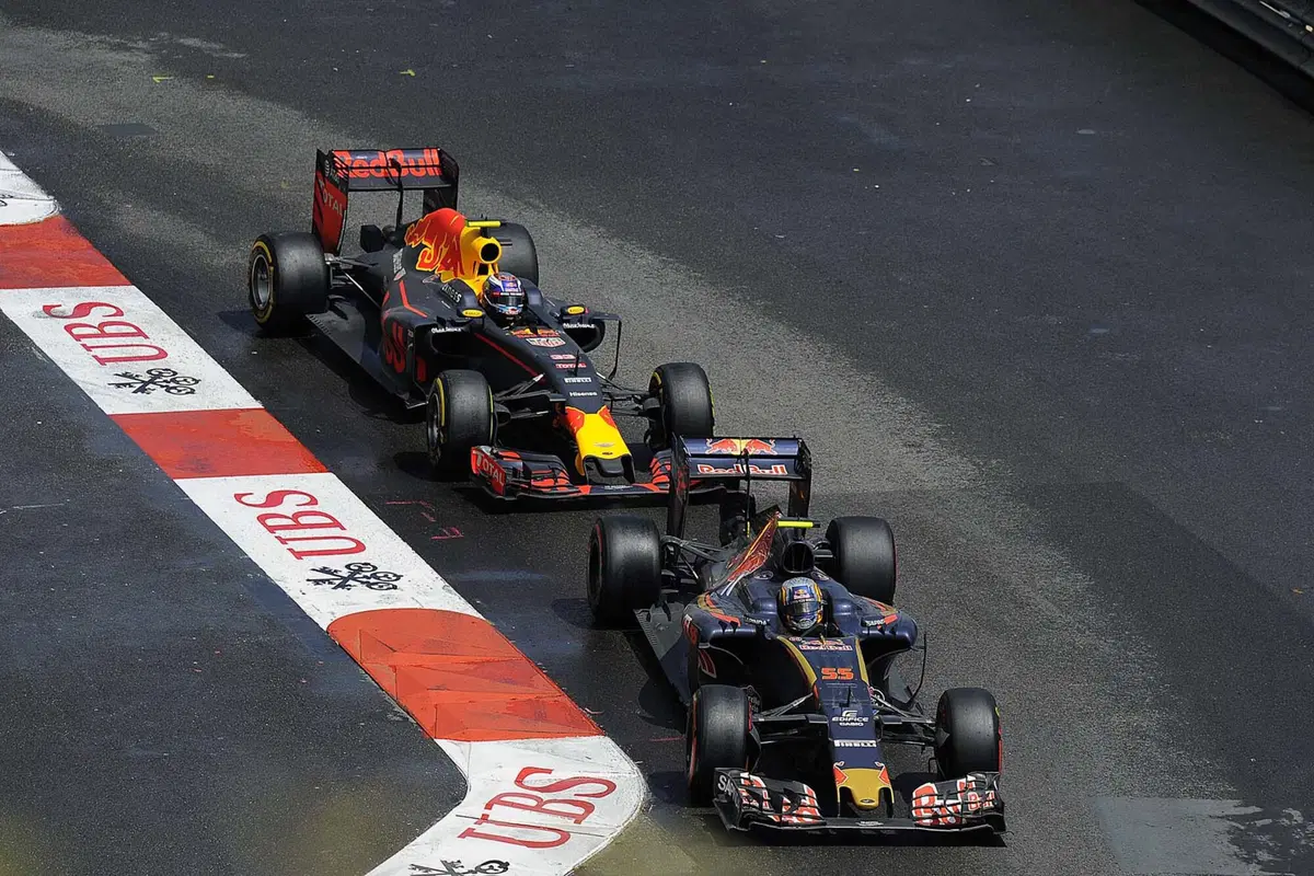F1, Gp Montecarlo 2016: il vero rivale di Ricciardo? Lo stratega della Red Bull (16)