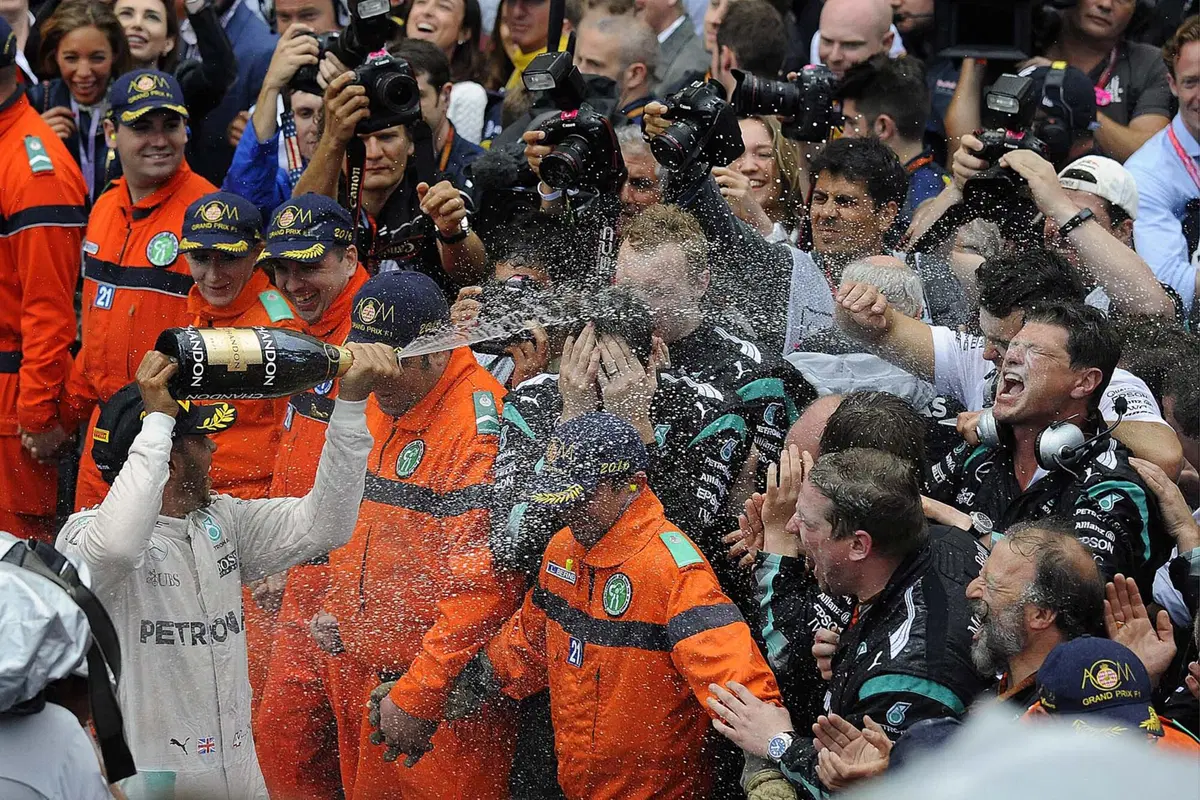 F1, Gp Montecarlo 2016: il vero rivale di Ricciardo? Lo stratega della Red Bull (28)