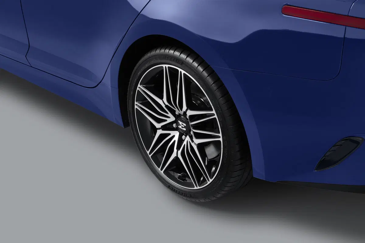 Kia Stinger: in arrivo alcuni aggiornamenti (4)