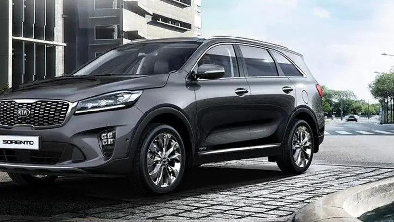 Nuova Kia Sorento ibrida (PHEV) da 265CV: arriva nel '21 [4x4 7 posti]