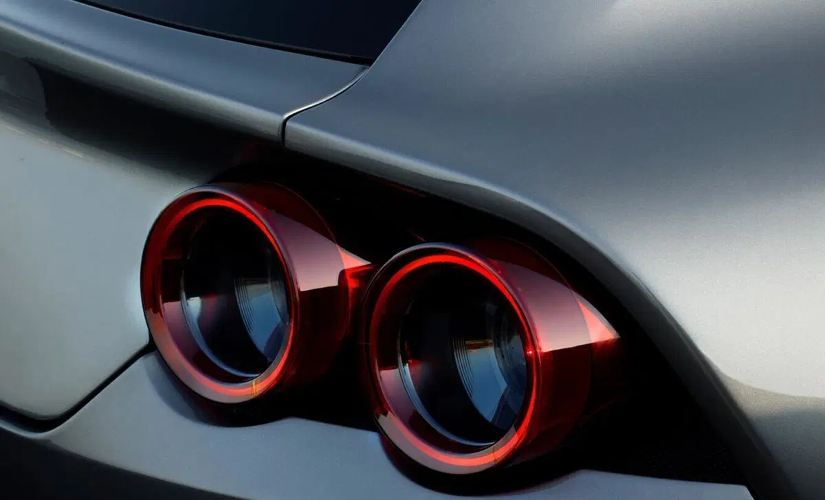 Ferrari GTC4 Lusso (14)