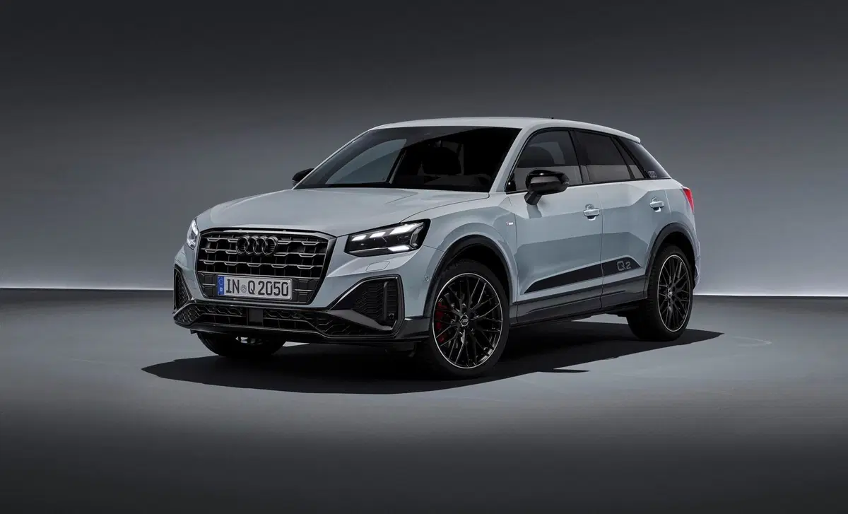 Audi Q2 (2016-->>) (3)
