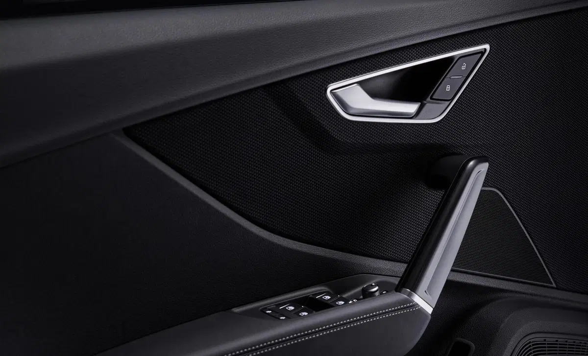 Audi Q2 (2016-->>) (16)