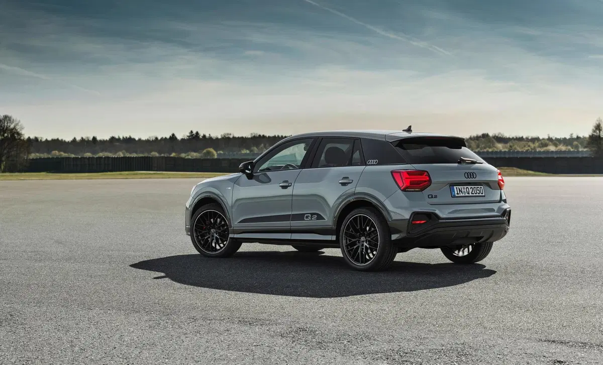 Audi Q2 (2016-->>) (4)