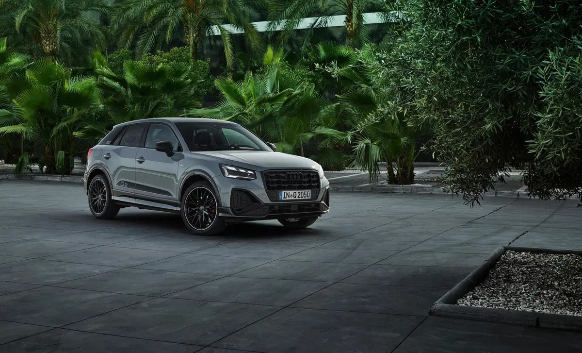 Audi Q2 (2016-->>) (9)
