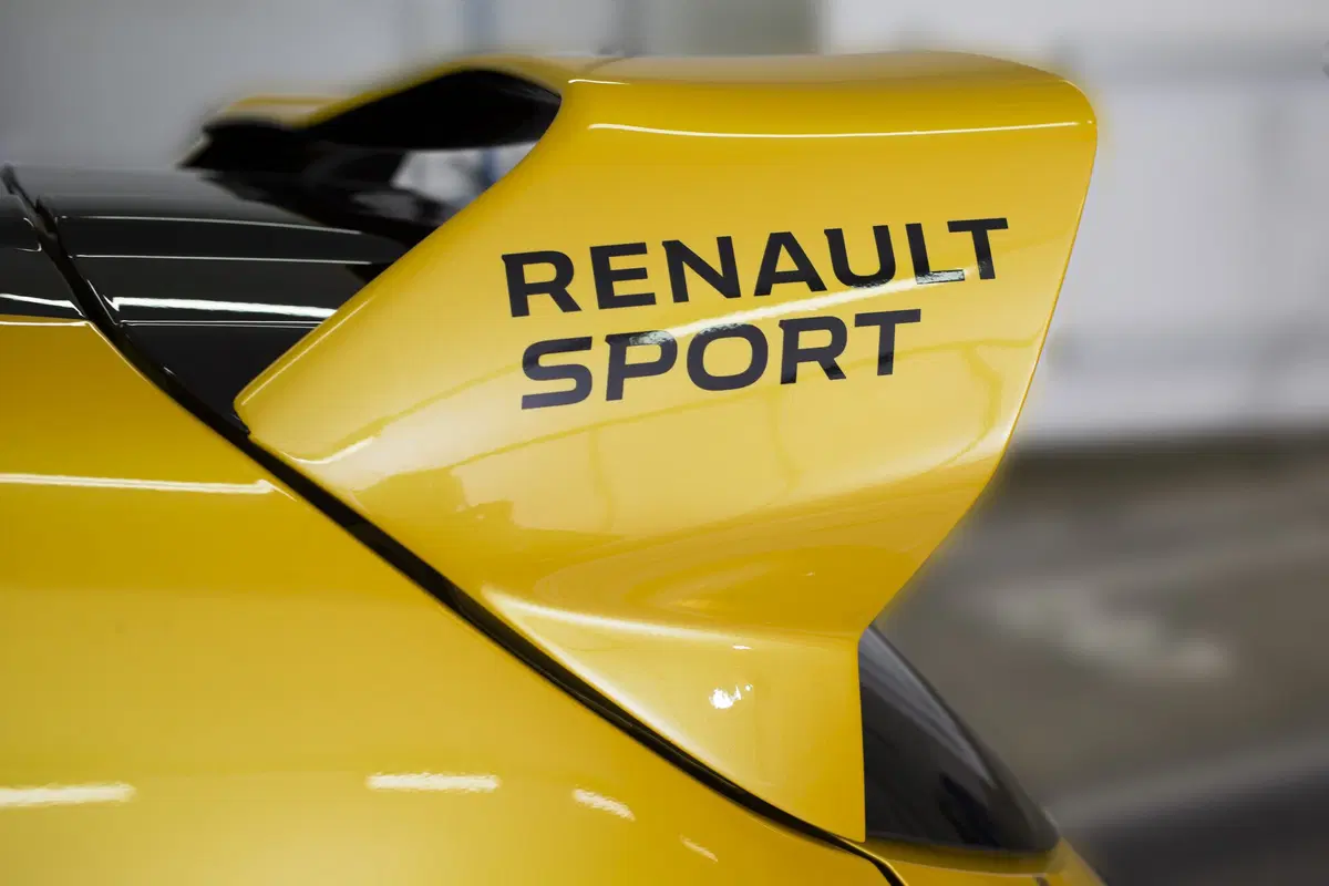 Renault Clio: svelata a Monaco la nuova R.S 16 (6)