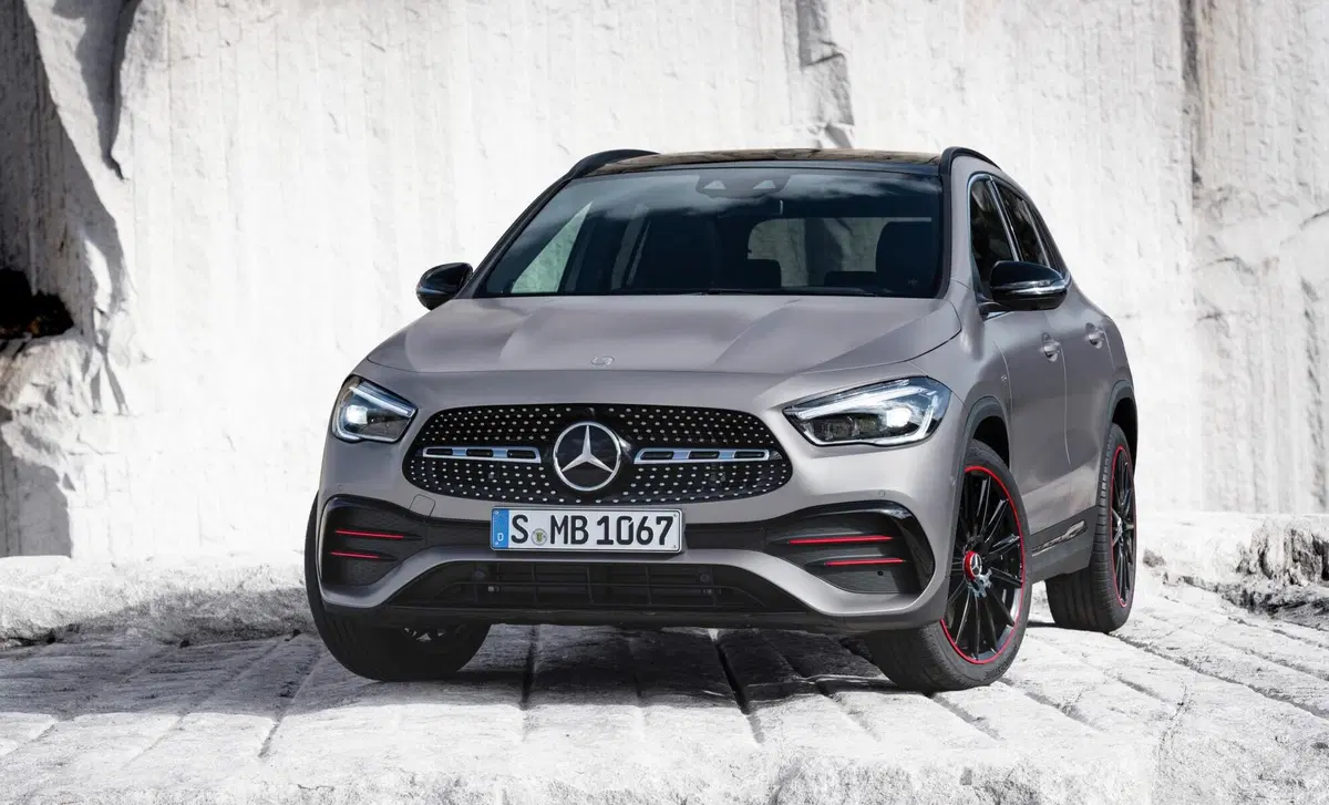 Mercedes-Benz GLA SUV 220 d Progressive Advanced 4matic auto (7)