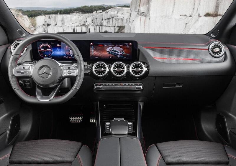 Mercedes-Benz GLA SUV (2020-->>) (9)