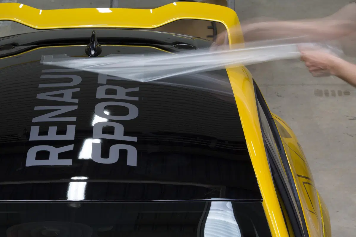 Renault Clio: svelata a Monaco la nuova R.S 16 (11)