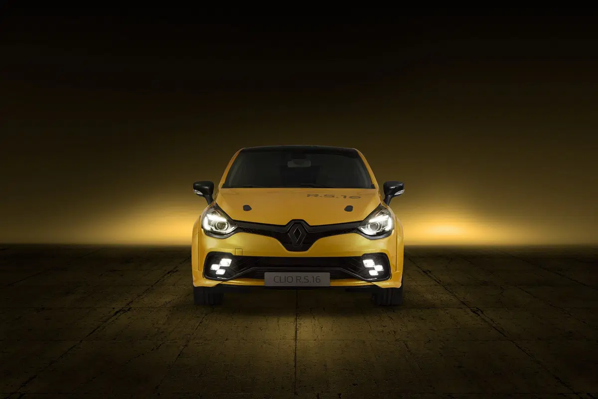 Renault Clio: svelata a Monaco la nuova R.S 16 (17)