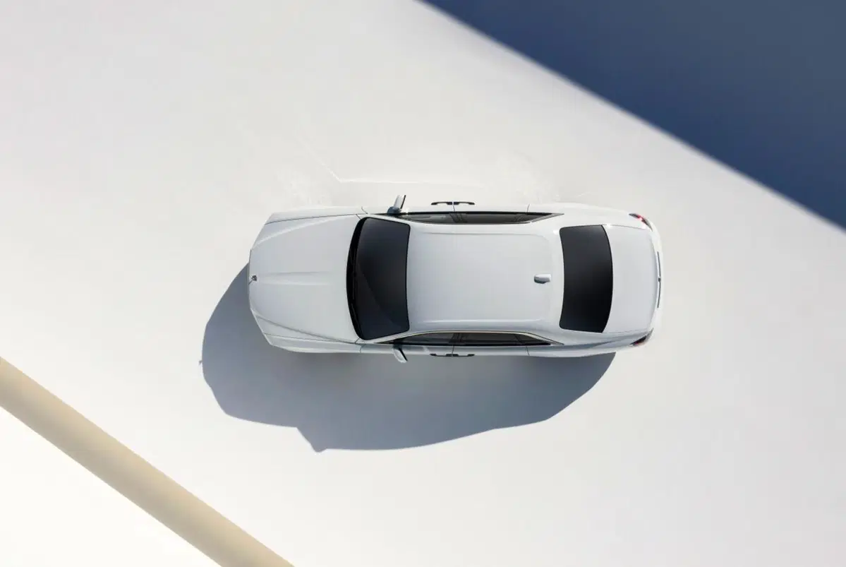 Rolls-Royce Ghost, debutta la seconda generazione (9)