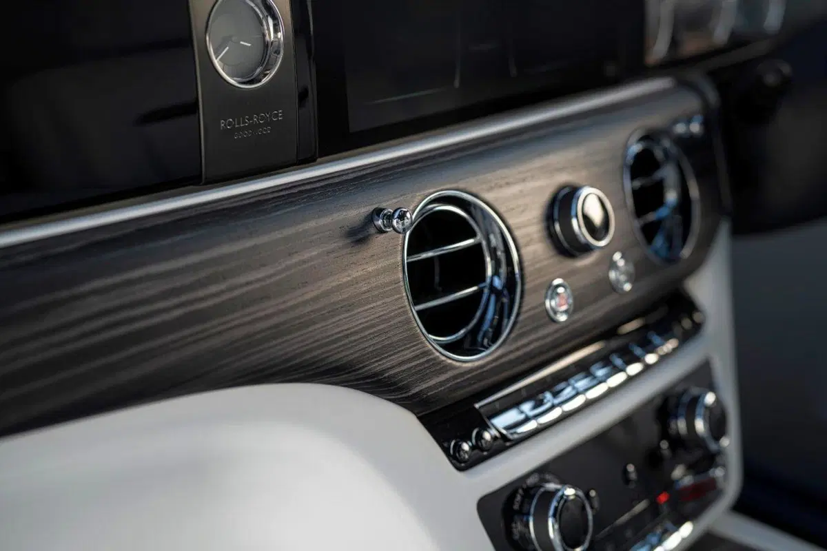 Rolls-Royce Ghost, debutta la seconda generazione (13)