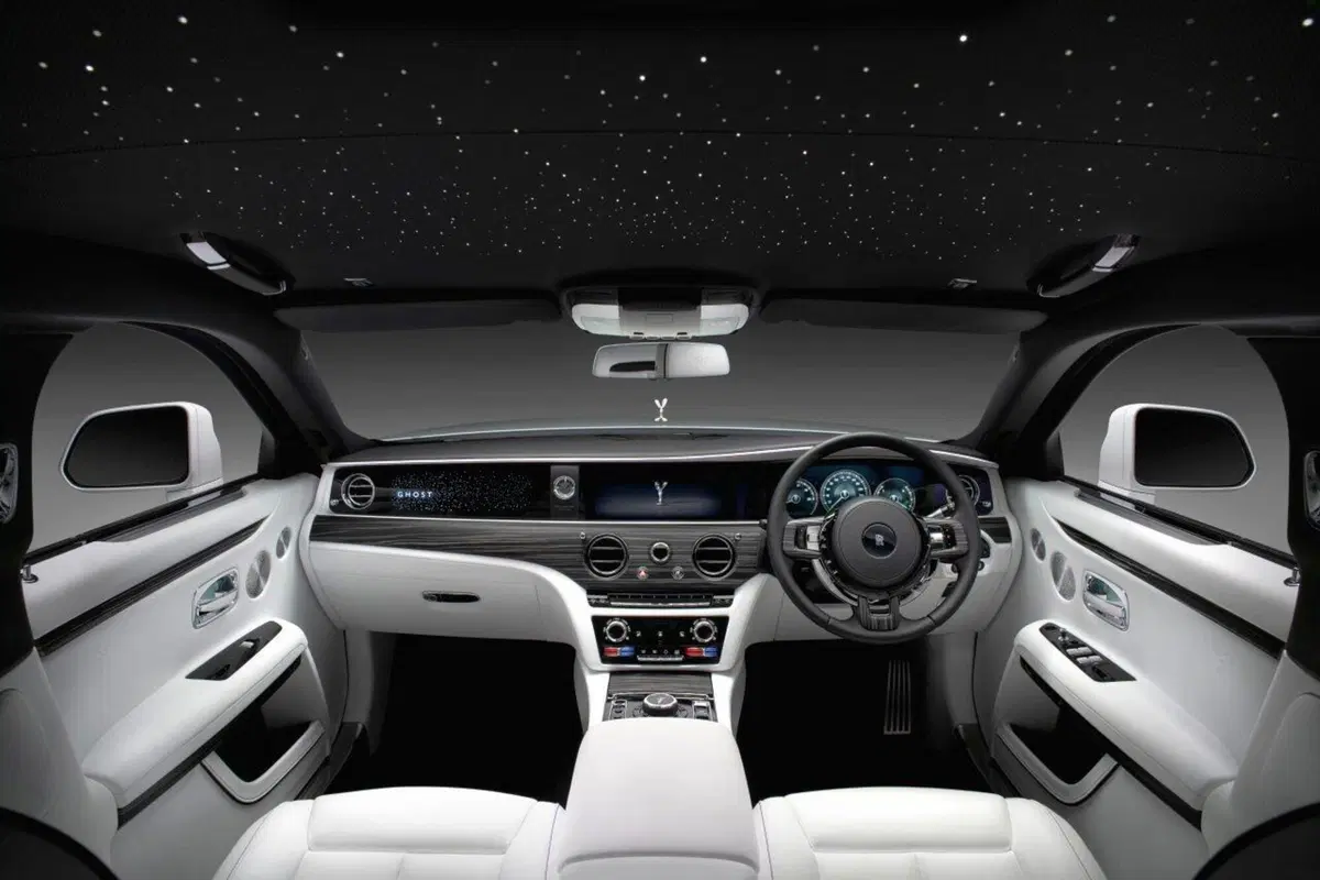 Rolls-Royce Ghost, debutta la seconda generazione (14)