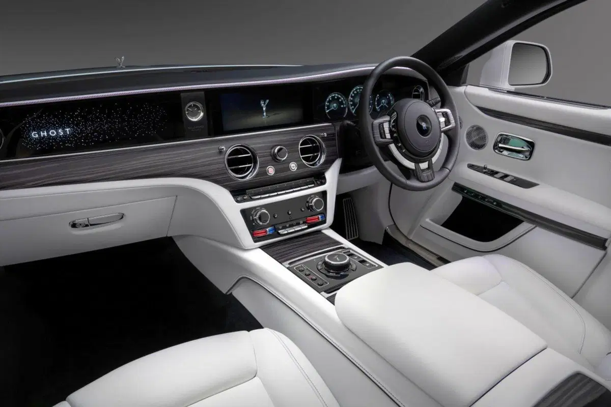 Rolls-Royce Ghost, debutta la seconda generazione (15)