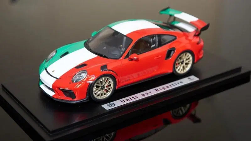 Porsche Italia: raccolti 1,3 milioni con la campagna &ldquo;Uniti per Ripartire&rdquo;