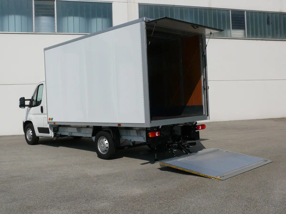 Peugeot Boxer Telaio 335 2.2 BlueHDi 140 S&S PLM Cassonato Premium (7)