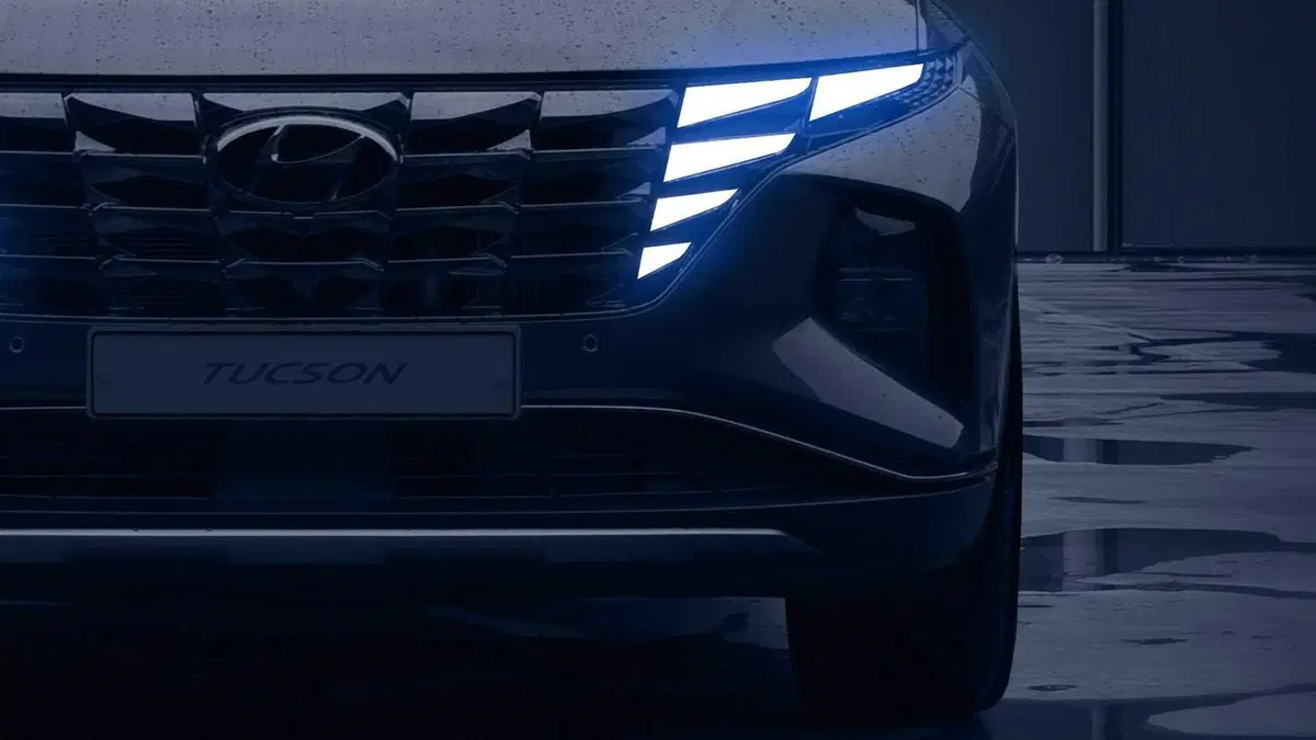 Hyundai Tucson 2021 | Occhio a luci e mascherina. La vedremo il 15 settembre (2)