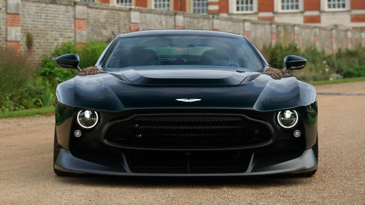 Aston Martin Victor | La ONE OFF da 836 CV in onore di Victor Gauntlett (4)
