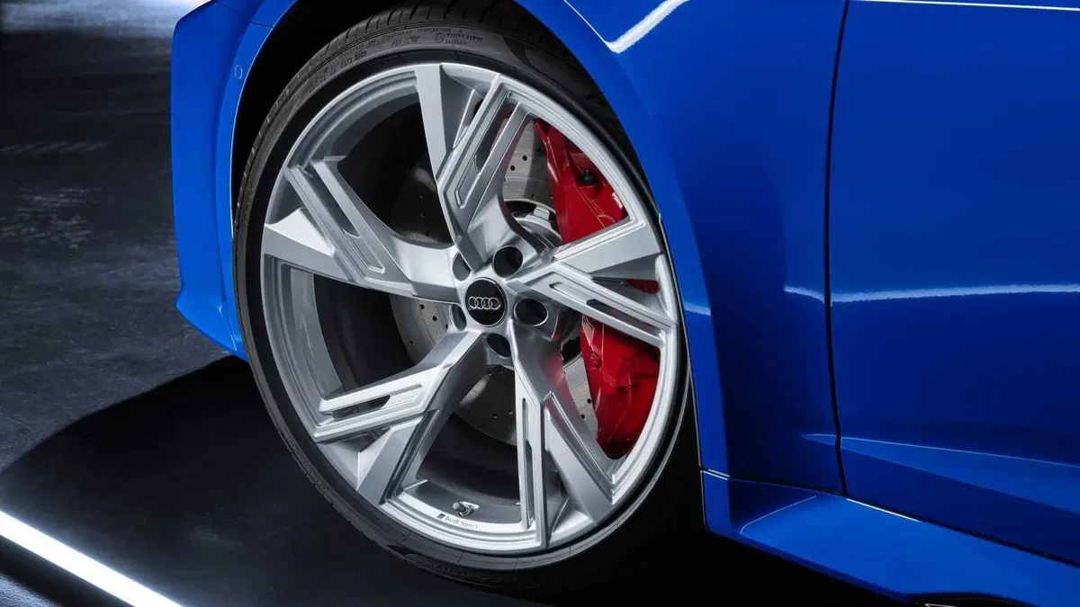 Audi RS6 Avant Tribute Edition | 600 CV ispirati alla mitica RS2 (9)