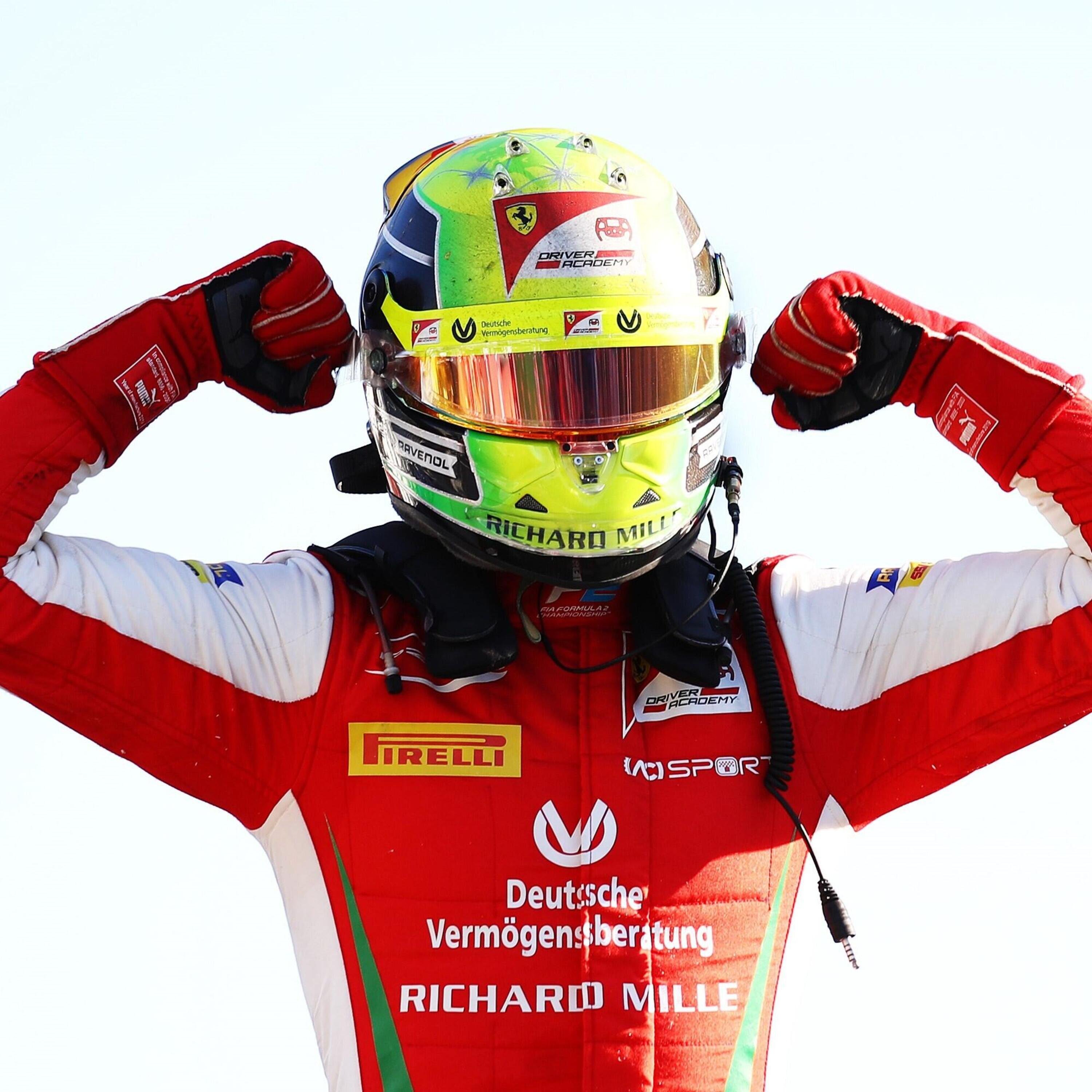 F2, Mick Schumacher vince a Monza nel segno di pap&agrave; Michael