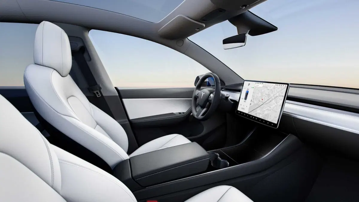 Tesla Model Y: in Europa quando sarà ultimata la fabbrica tedesca. Sarà differente dalla USA (7)