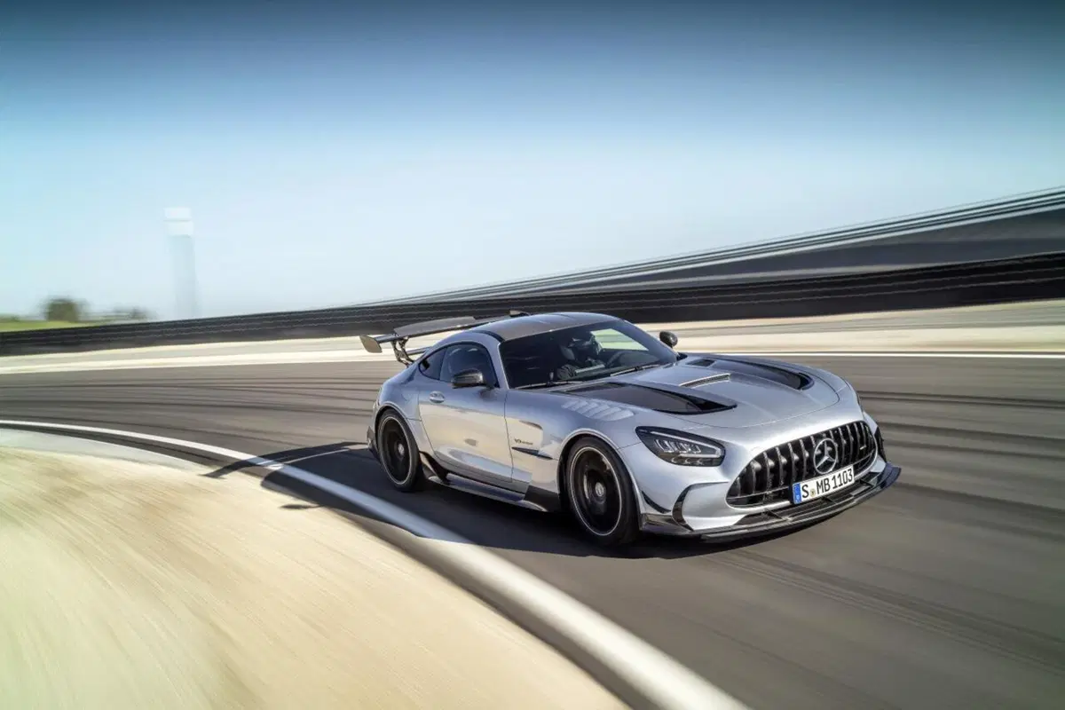 Mercedes AMG GT Black Series: costa quasi 400.000 euro ma non la puoi comprare (20)
