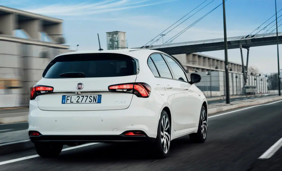 Fiat Tipo Tipo 1.6 Mjt S&S 5 porte S-Design (11)