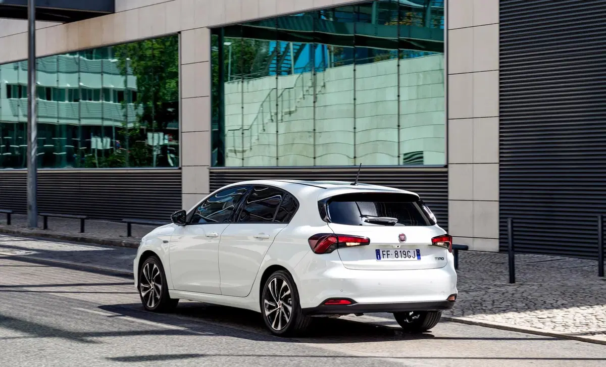 Fiat Tipo Tipo 1.6 Mjt S&S 5 porte S-Design (10)
