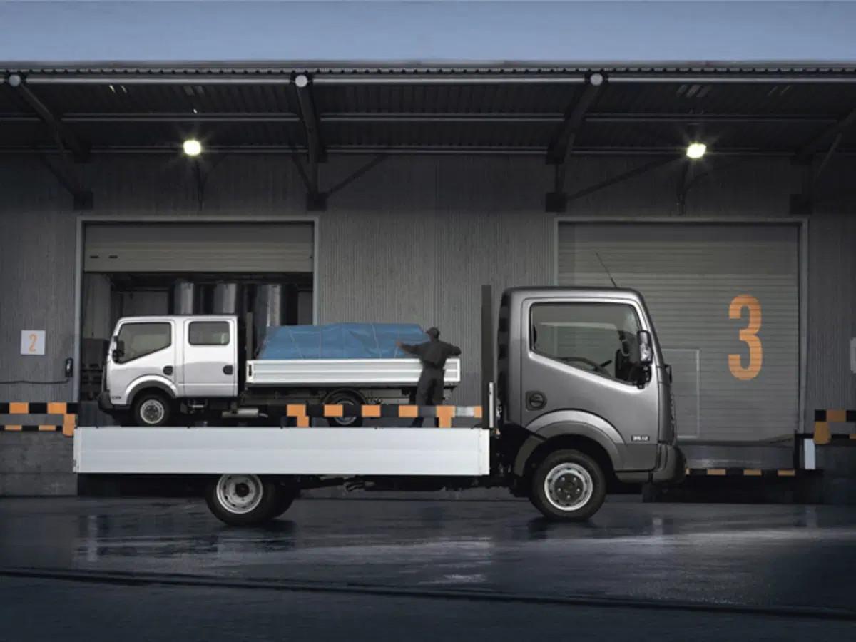 Nissan NT400 Cabstar 32.12 2.5 dCi 122 CV PM Cabinato