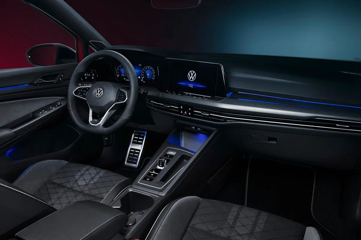 Volkswagen Golf Variant, svelata la wagon (5)