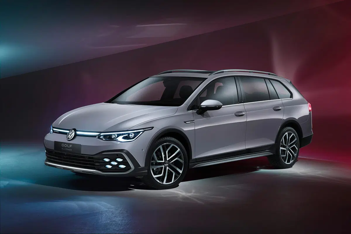 Volkswagen Golf Variant, svelata la wagon (7)