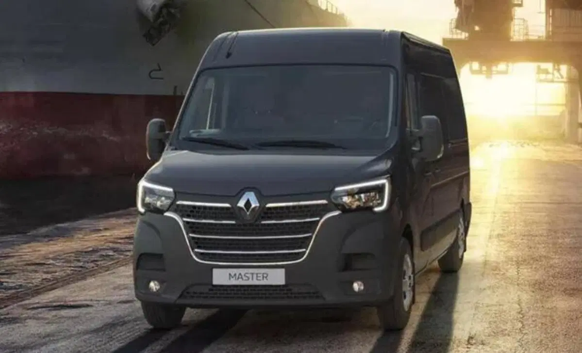 Renault Trucks Master Furgone (2010->>) (2)