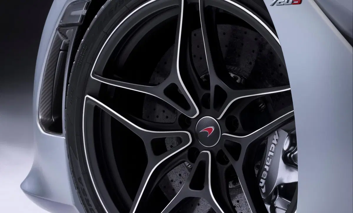 McLaren 720S Coupé 720S Coupé (22)