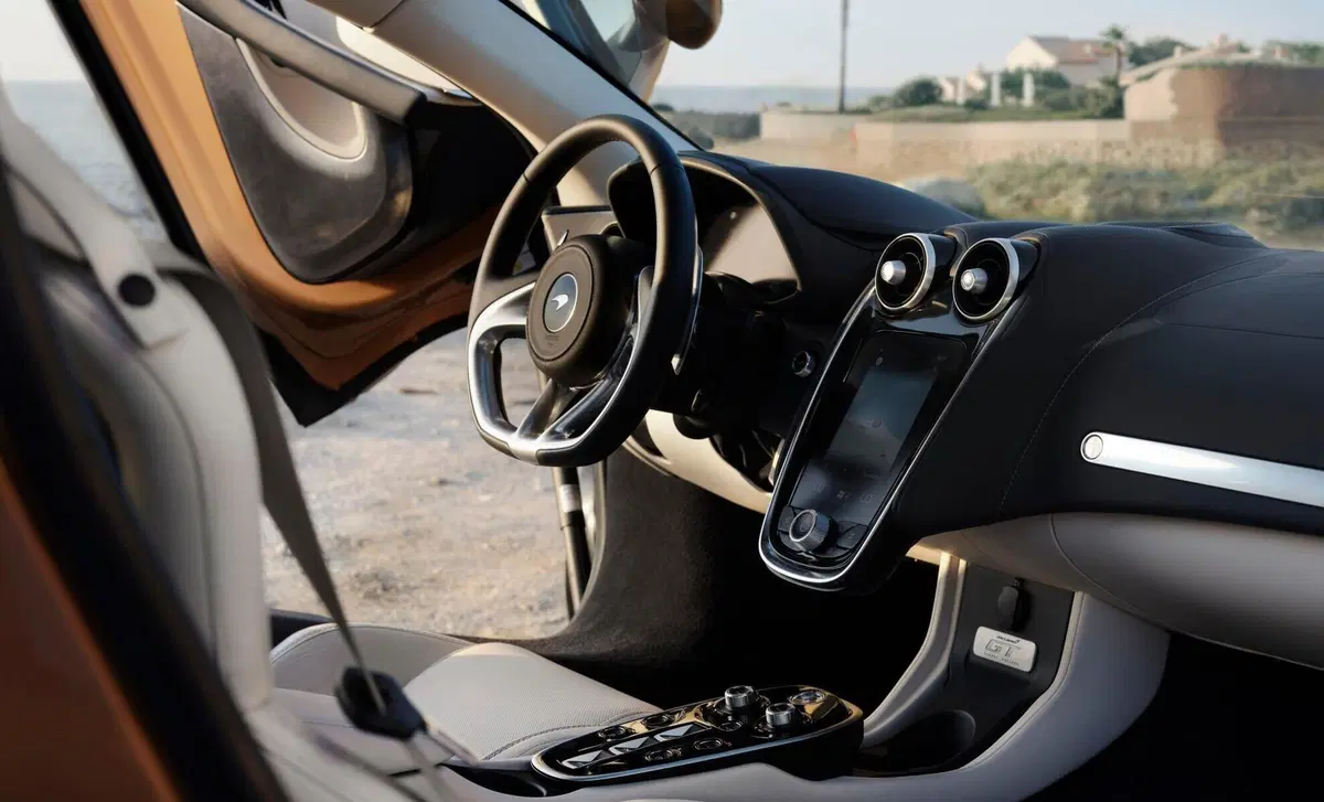 McLaren GT (2019-23) (13)