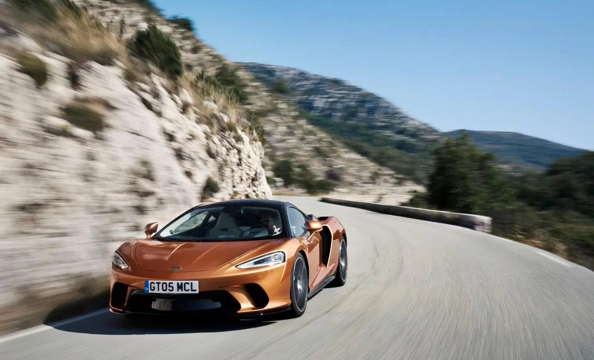 McLaren GT (2019-23) (26)