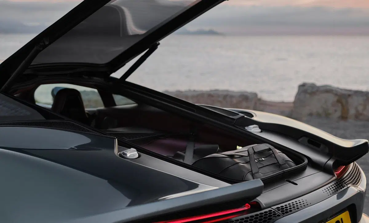 McLaren GT (2019-23) (14)