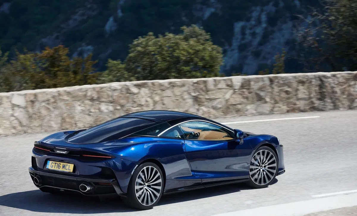 McLaren GT (2019-23) (27)
