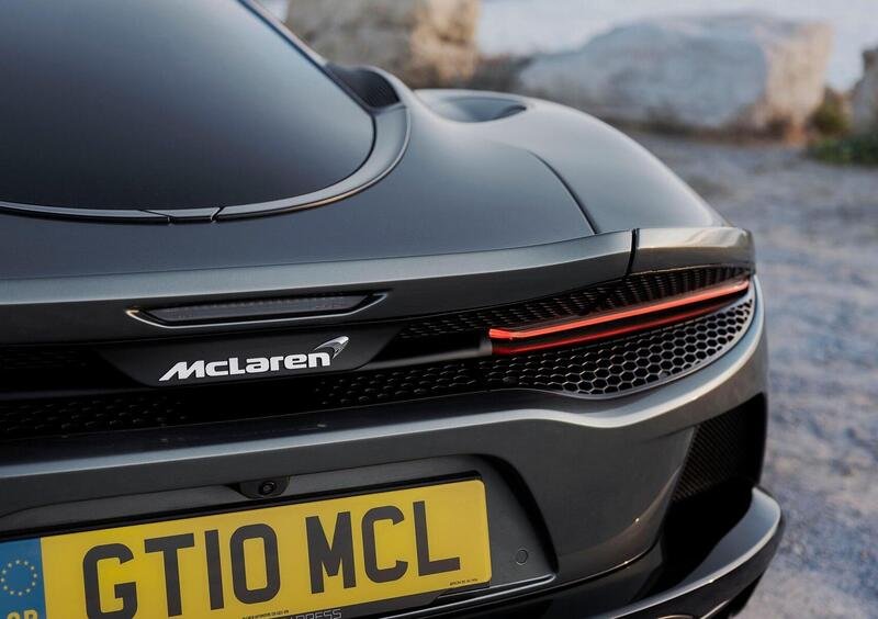 McLaren GT (2019->>) (25)