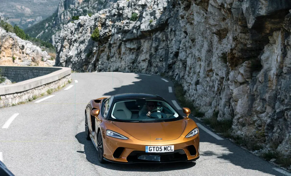 McLaren GT (2019-23) (28)