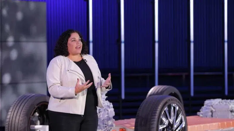Jamie Brewer e Jaclyn McQuaid, le gemelle pi&ugrave; influenti nel mondo dell'auto