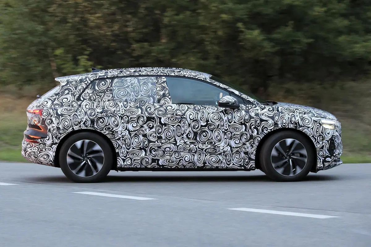 Audi Q4 e-tron, le foto spia (8)