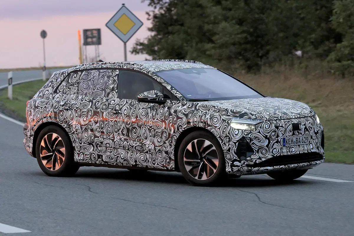 Audi Q4 e-tron, le foto spia (9)
